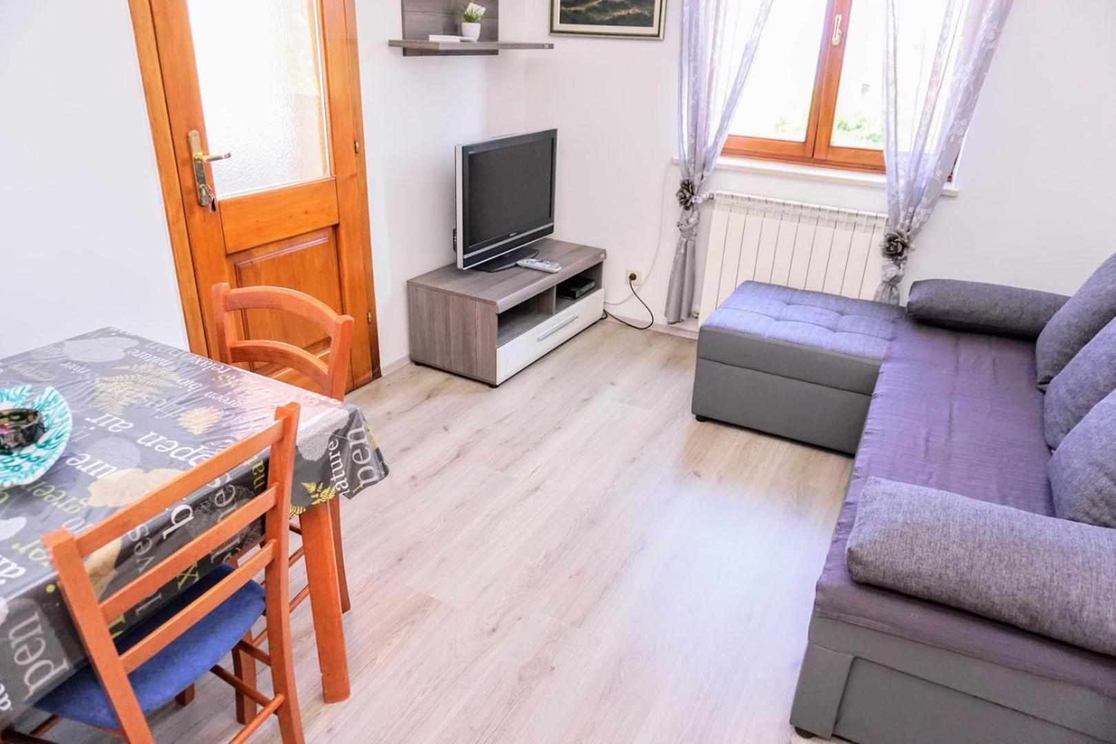 Apartment Stefica Crveni Vrh Ngoại thất bức ảnh