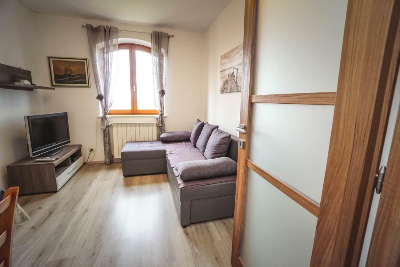 Apartment Stefica Crveni Vrh Ngoại thất bức ảnh